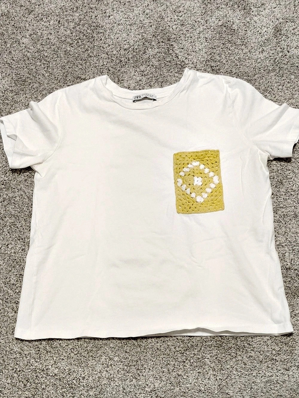 Zara Crochet Pocket White & Yellow Size Medium